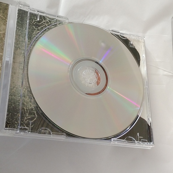 Ricky Martin Sound Loaded + Self titled CDs, Set of 2 - Picture 6 of 10